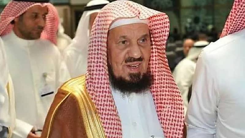 بالفيديو .. الشيخ "المنيع" يوضح حكم قتل الزواحف