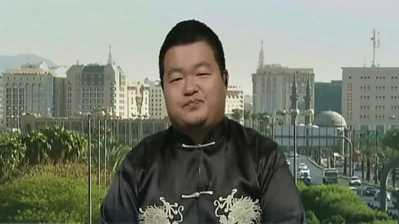 شاهد.. صيني: حفظت القرآن الكريم في عمر 12 عاما وتأثرت بالشيخ عبدالرحمن السديس