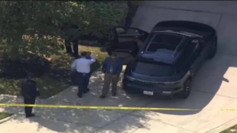 امرأة نسيت طفلها داخل السيارة لمدة 3 ساعات