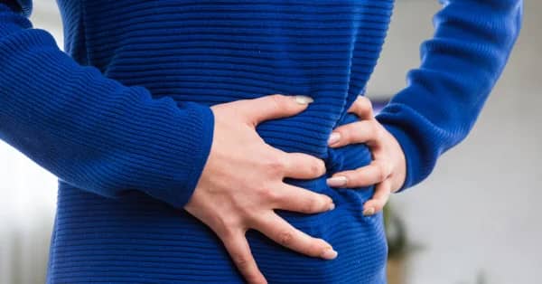 أبرزها خشونة البشرة.. 8 علامات تشير إلى الإصابة بأمراض الكلى