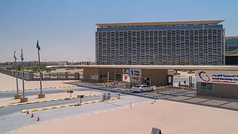 الكهرباء تكشف عن 7 حالات يحق فيها للمشترك تعويضاً مالياً 