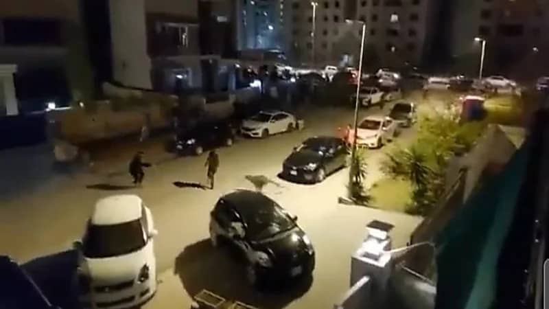 شاهد.. فهد هارب يثير الهلع في شوارع ‎باكستان