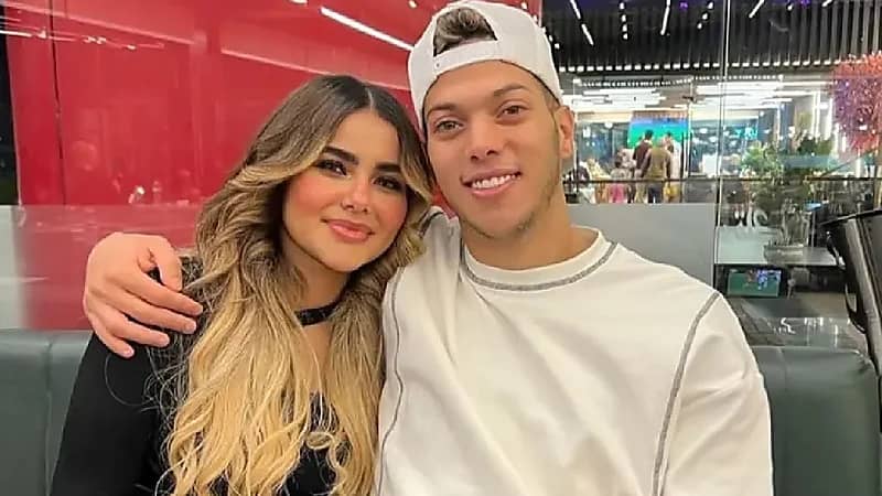 لاعب مصري يتشاجر مع 4 أشخاص بسبب زوجته