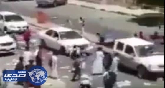 شاهد.. لحظة استهداف موكب رئيس الحكومة الفلسطينية