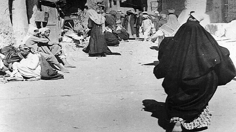 "لَئِن شَكَرْتُمْ لَأَزِيدَنَّكُمْ"..صورة قبل 69 عاما تكشف النعمة التي غيرت حياة السعوديين