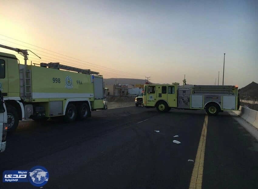 اغلاق طريق المدينة تبوك إثر تسرب 32طن من البنزين