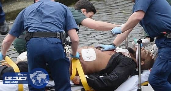 بالصور.. منفذ هجوم البرلمان البريطاني قبل نقله للمستشفى