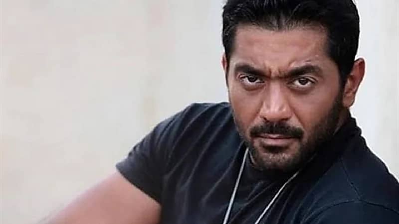 الحكم بحبس أحمد فلوكس لإتهامه بسب وقذف سيدة أعمال مشهورة