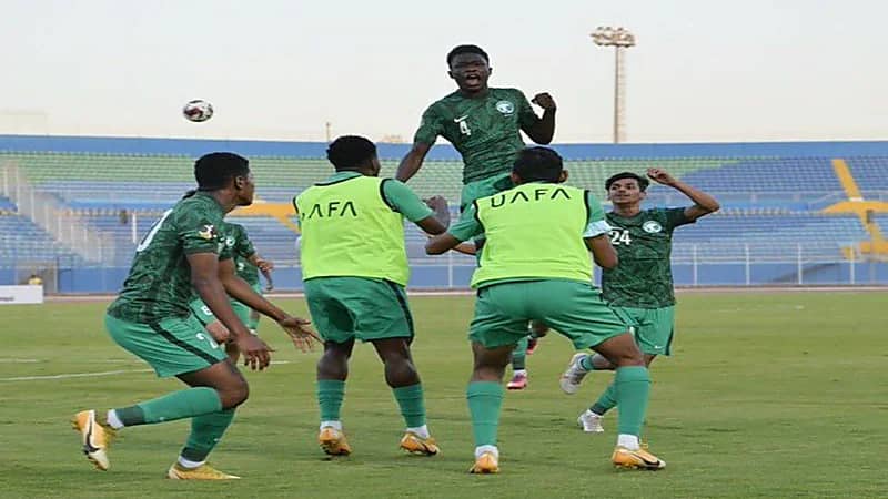 الأخضر الشاب يتوج بطلا لكأس العرب بعد فوزه على الجزائر بهدفين "صور"
