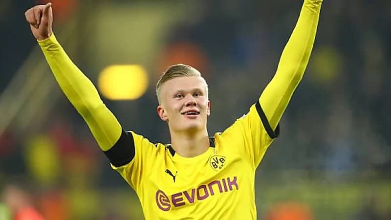 بوروسيا دورتموند يرفض التفريط في إيرلينج هالاند