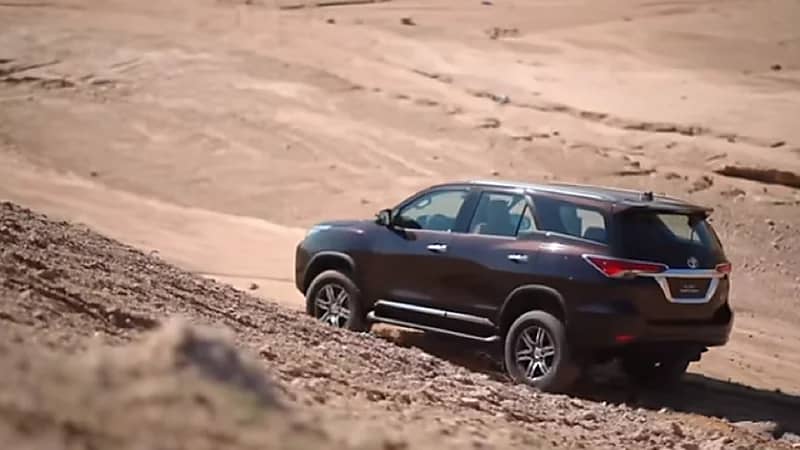 بالفيديو.. نماذج جديدة من سيارات "فورتشنر"