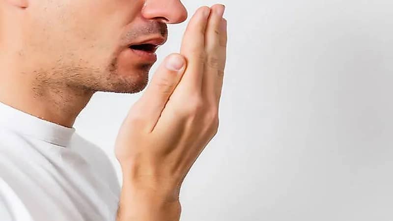 بالفيديو .. حكم صيام من تقيأ مجبرا بسبب رائحة كريهة في نهار رمضان