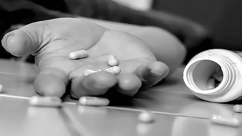 شاب ينتحر عقب أدائه لصلاة التراويح