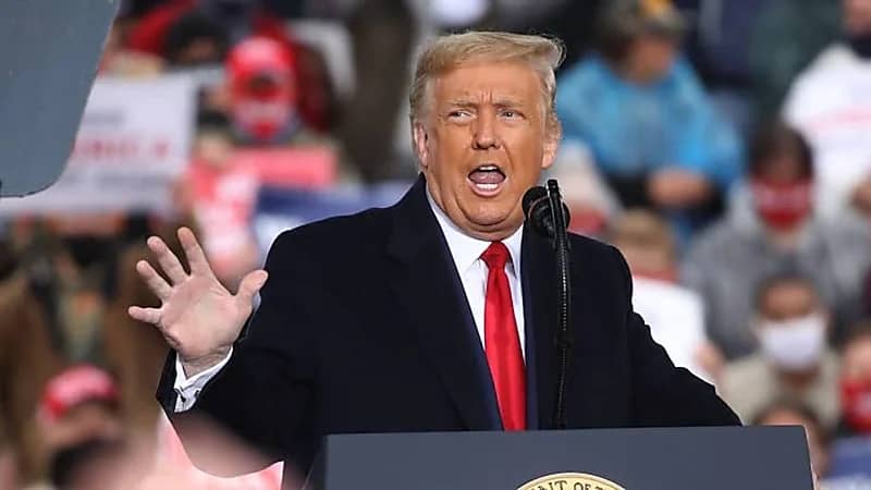 شاهد.. ترامب: المجنونة بيلوسي ماذا كانت تفعل في تايوان!