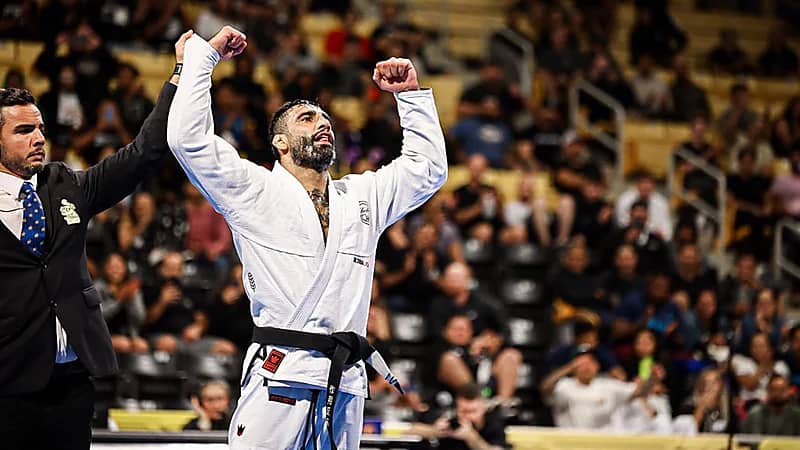 مصرع لياندرو لو بطل العالم للجوجيتسو برصاصة في الرأس