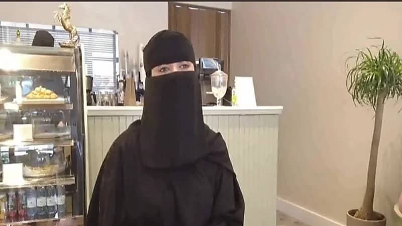 شاهد.. 4 شقيقات يؤسسن مشروعًا لإنتاج المخبوزات والحلويات في تبوك