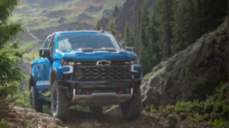 صور.. شفروليه تزيح النقاب عن نسختها الجديدة من Silverado للطرق الوعرة