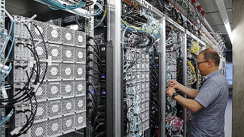 أنباء عن توقف شبكات الهواتف المحمولة في أوروبا عن العمل هذا الشتاء