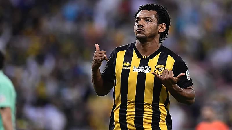 رسمياً .. غياب رومارينهو وكوستا عن لقاء النصر