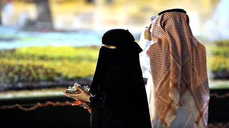 مستشار أسري يقدم نصيحة مهمة للزوجات بشأن العلاقة الحميمية