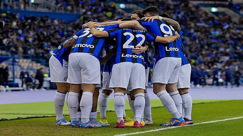 إنتر بطلا لكأس السوبر الإيطالي بعد فوزه على ميلان ..صور