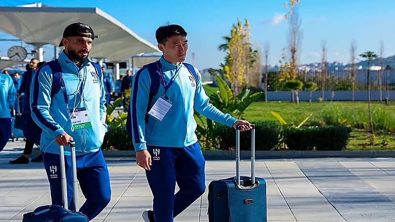 بالصور .. الهلال يصل طنجة لمواجهة فلامنغو