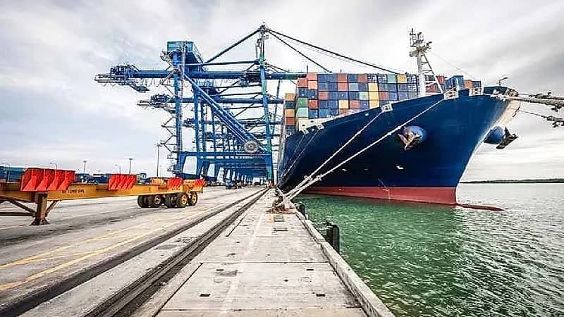 "الجمارك" تقيم مزاد علني لبيع بضائع متروكة