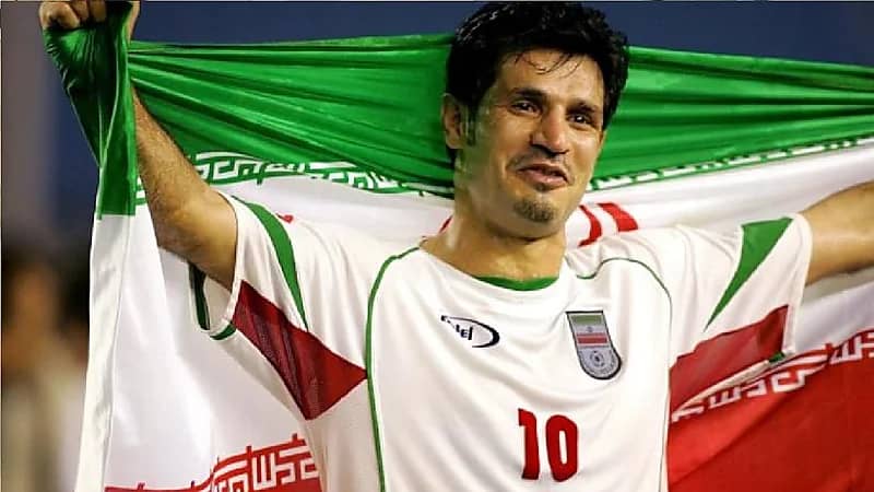 الأسطورة الإيراني علي دائي ممنوع من السفر لحفل "فيفا"