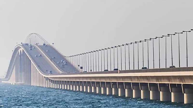 تخفيض 50% على رسوم عبور جسر الملك فهد للطلاب