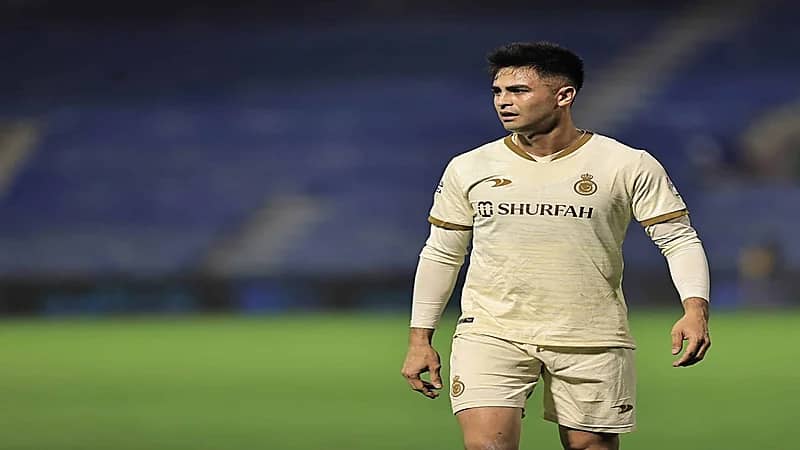 إصابة مارتينيز بقطع في الرباط المتصالب