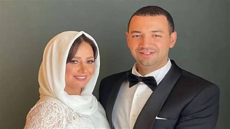 حلا شيحة تصدم جمهورها بتصرف غريب بعد ظهورها بدون حجاب