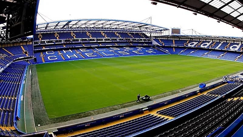 تشيلسي يقرر إقامة إفطار مفتوح في ملعبه خلال رمضان