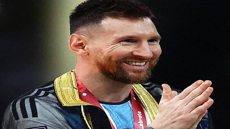 الفهيد للهلاليين : جهزوا البشوت احتفالاً بالتعاقد مع ميسي