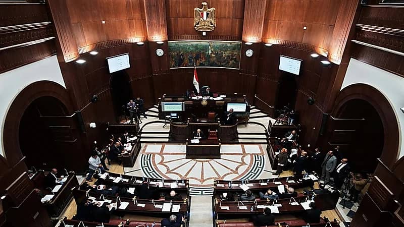 بعد وفاة عضو بطريقة مروعة..تعيين قائد عسكري بمجلس الشيوخ المصري