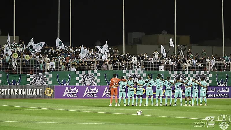 الأهلي يسدد رواتب لاعبيه الأجانب