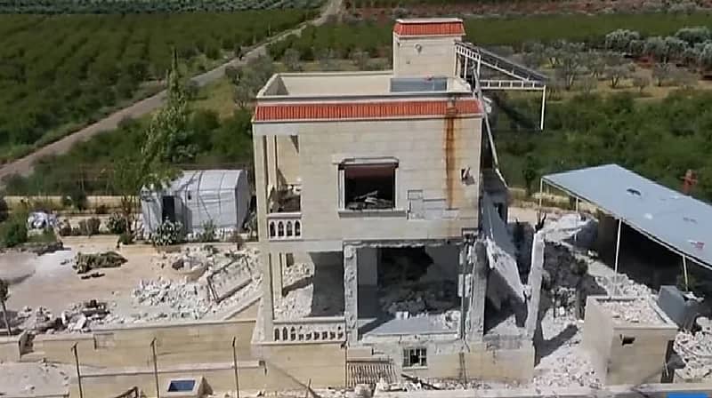 بالفيديو.. مشاهد للمنزل الذي فجّر فيه زعيم "داعش" نفسه