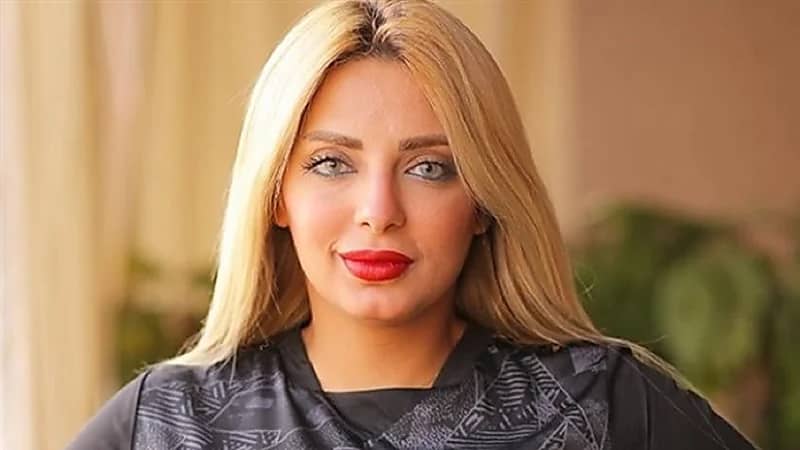 مي حلمي تشكك في رواية النصر بشأن زياش .. فيديو