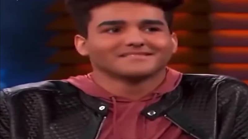 مشهور التواصل : قطعت علاقتي بعائلتي لأن ليس لديهم متابعين! .. فيديو