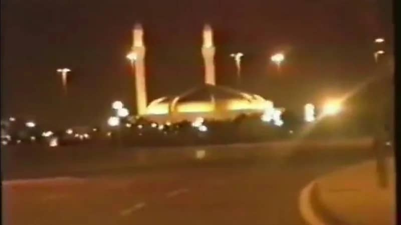 مشاهد ليلية رائعة لمدينة جدة قبل 30 عام .. فيديو