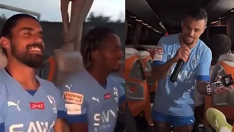 ميشيل يرقص ويطرب الفريق على أنغام جاك الدور بالباص .. فيديو