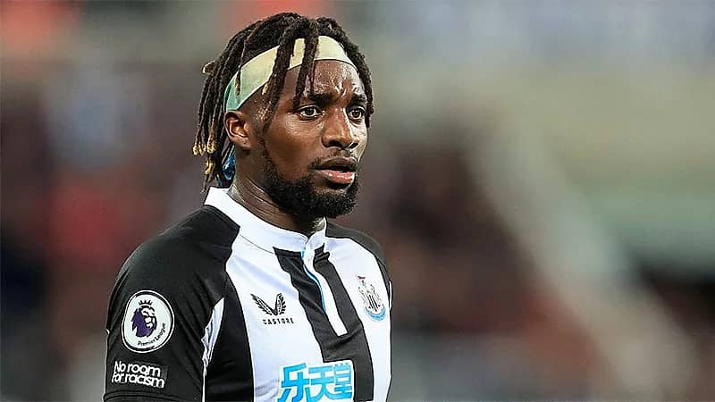 الأهلي يجري اتصالاً لحسم صفقة ماكسيمين