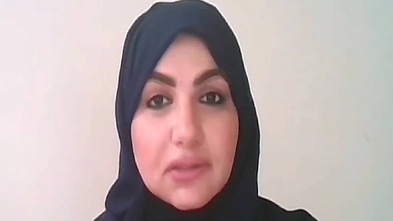 استشارية: إثبات الخلو من الأمراض المعدية والجنسية شرطا لدخول المسابح..فيديو