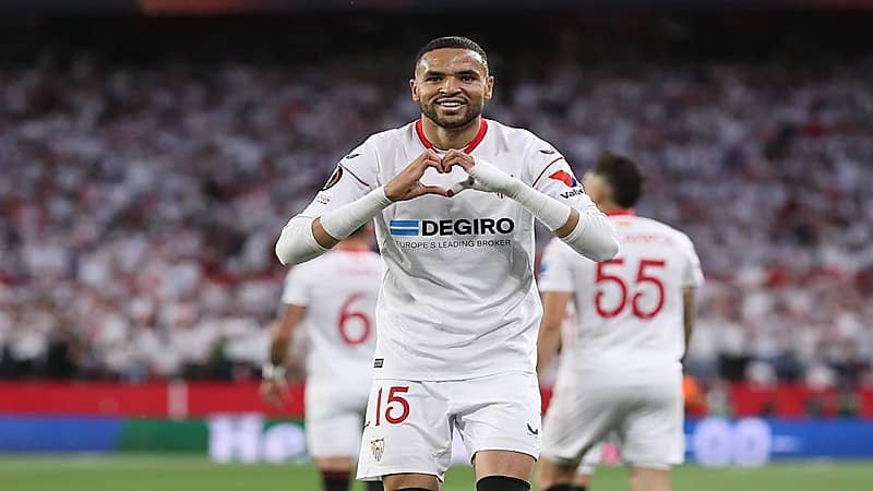 إشبيلية يصدم النصيري ويرفض عرض الهلال