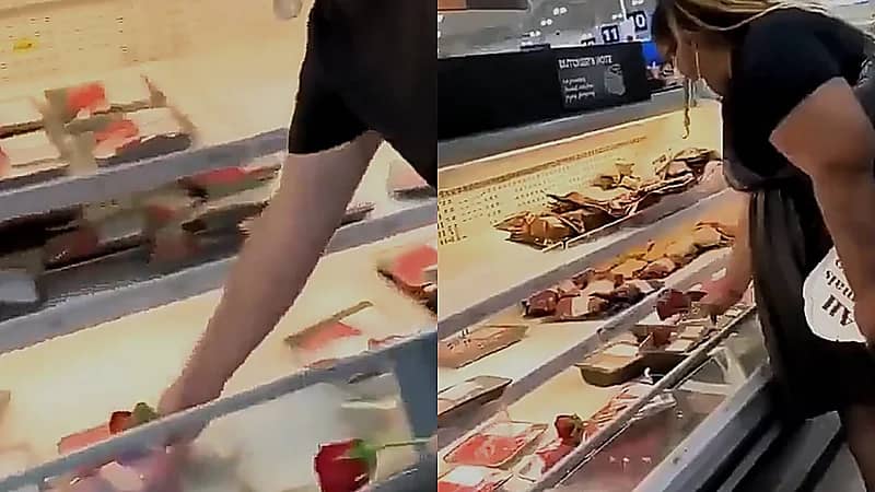 نباتيون يضعون الورود على اللحوم حدادًا عليها  ..  فيديو