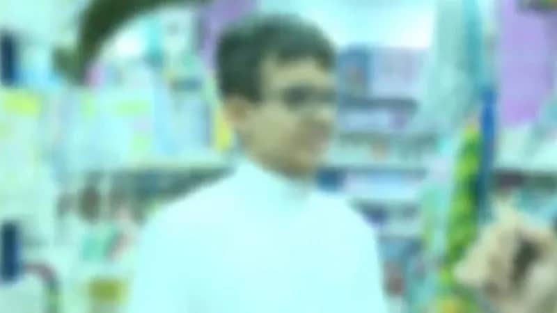 طفل يتيم : إن شاء الله أكبر وأصير ضابط وأخدم وطني ..فيديو