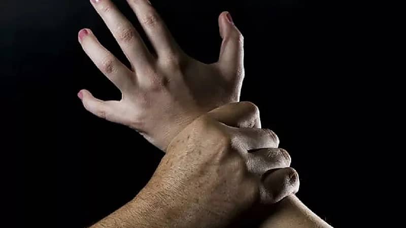 القبض على طالب اغتصب ابنة خالته