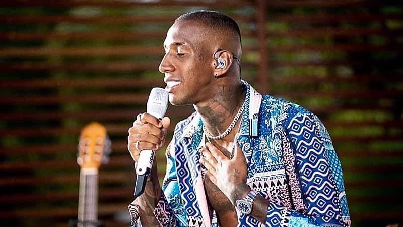 بحضور جماهير حاشد .. تاليسكا يغني في ميدل بيست .. فيديو