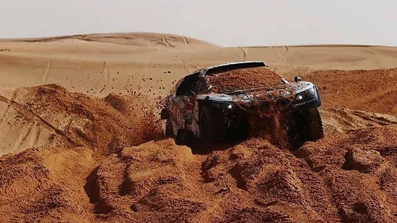 وضع اللمسات الأخيرة لرالي داكار السعودية 