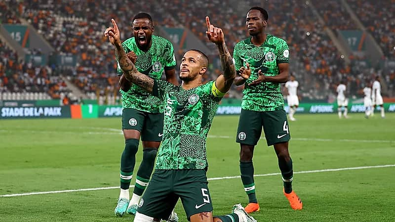 لاعب نيجيري على رادار روشن