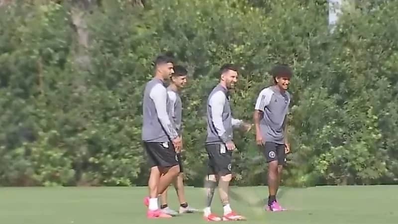 ميسي يشارك في تدريبات فريقه استعدادا لمواجهة مونتيري .. فيديو